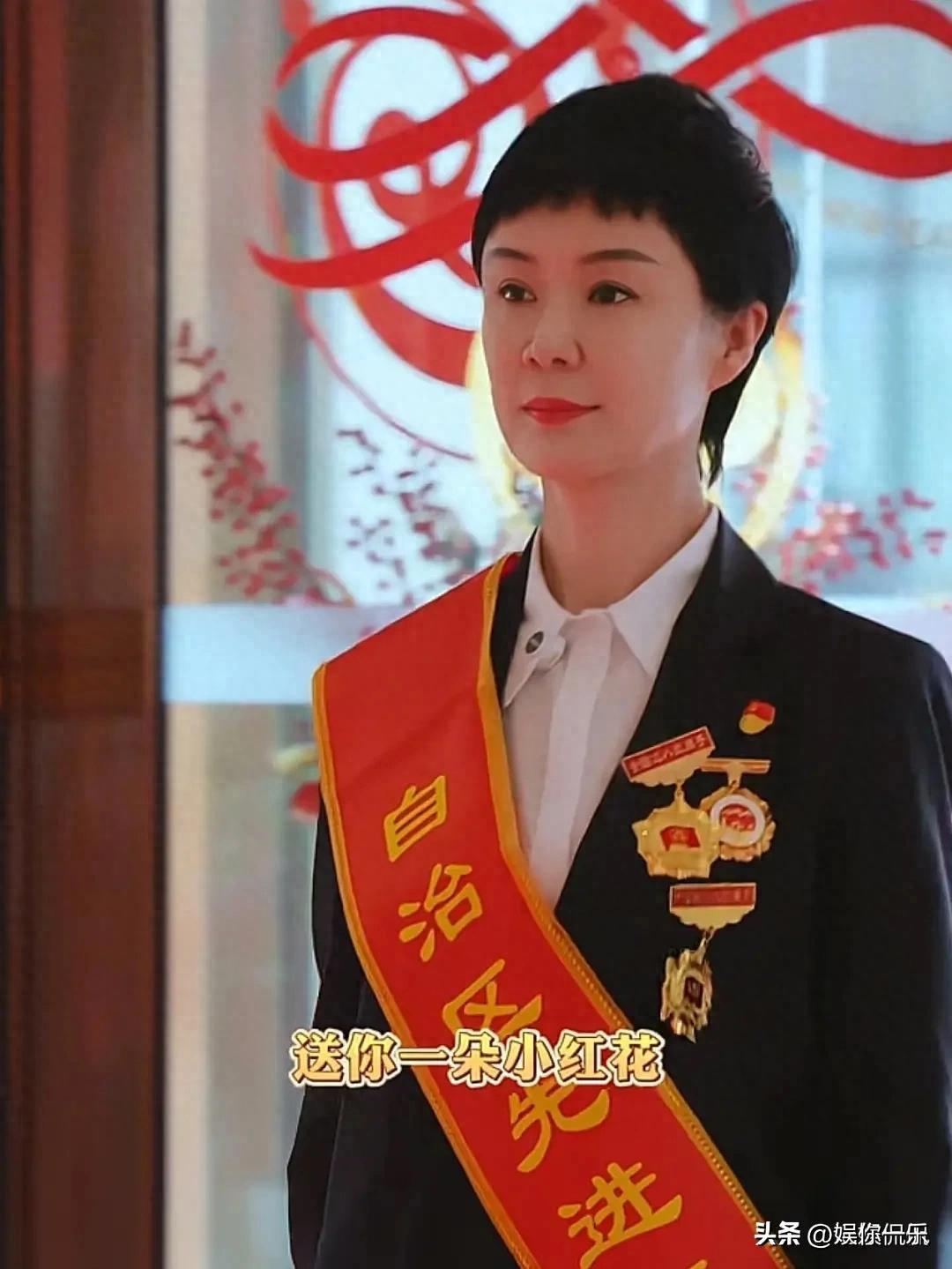 登录入口-贺娇龙离世前聊天记录曝光，年入900万，本可以躺赢!47岁仍爱折腾