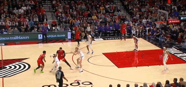 1667733840131066751.gif 3.gif